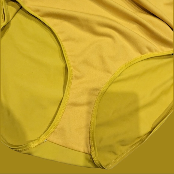 Halter 1-piece - Picture 5 of 8